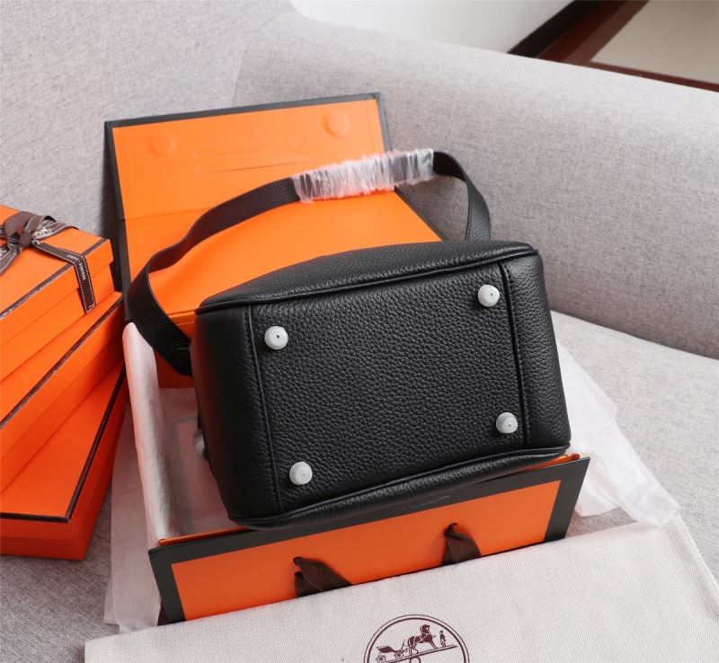 Hermes Lindy Bags